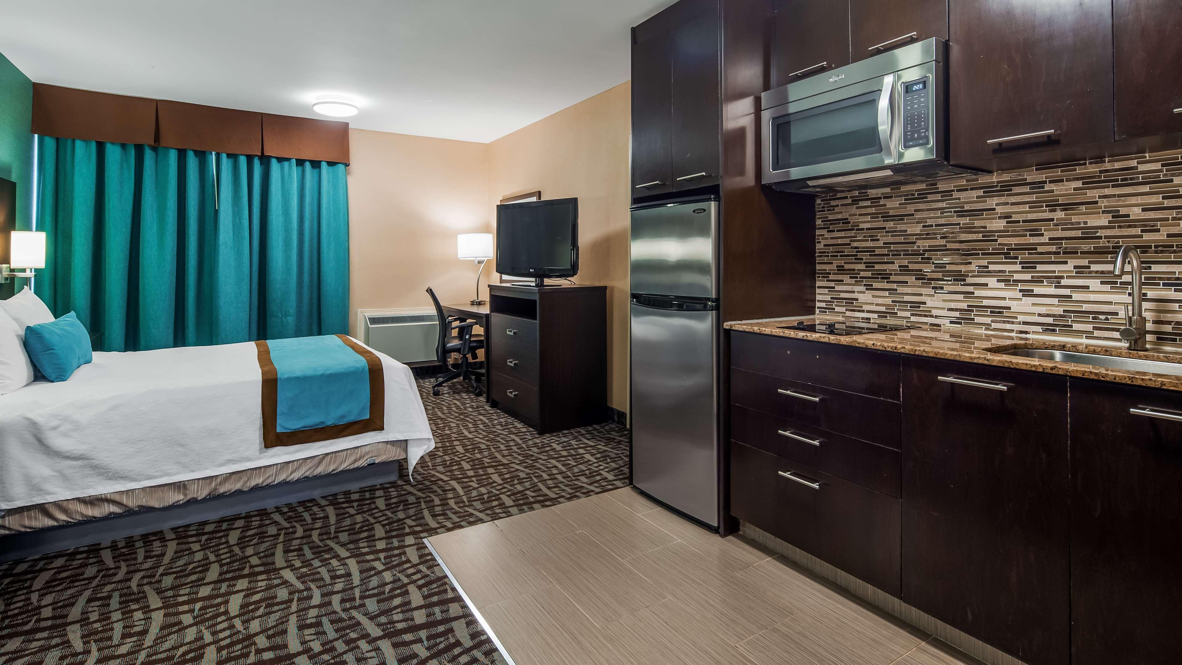 Best Western Plus Barrie Esterno foto