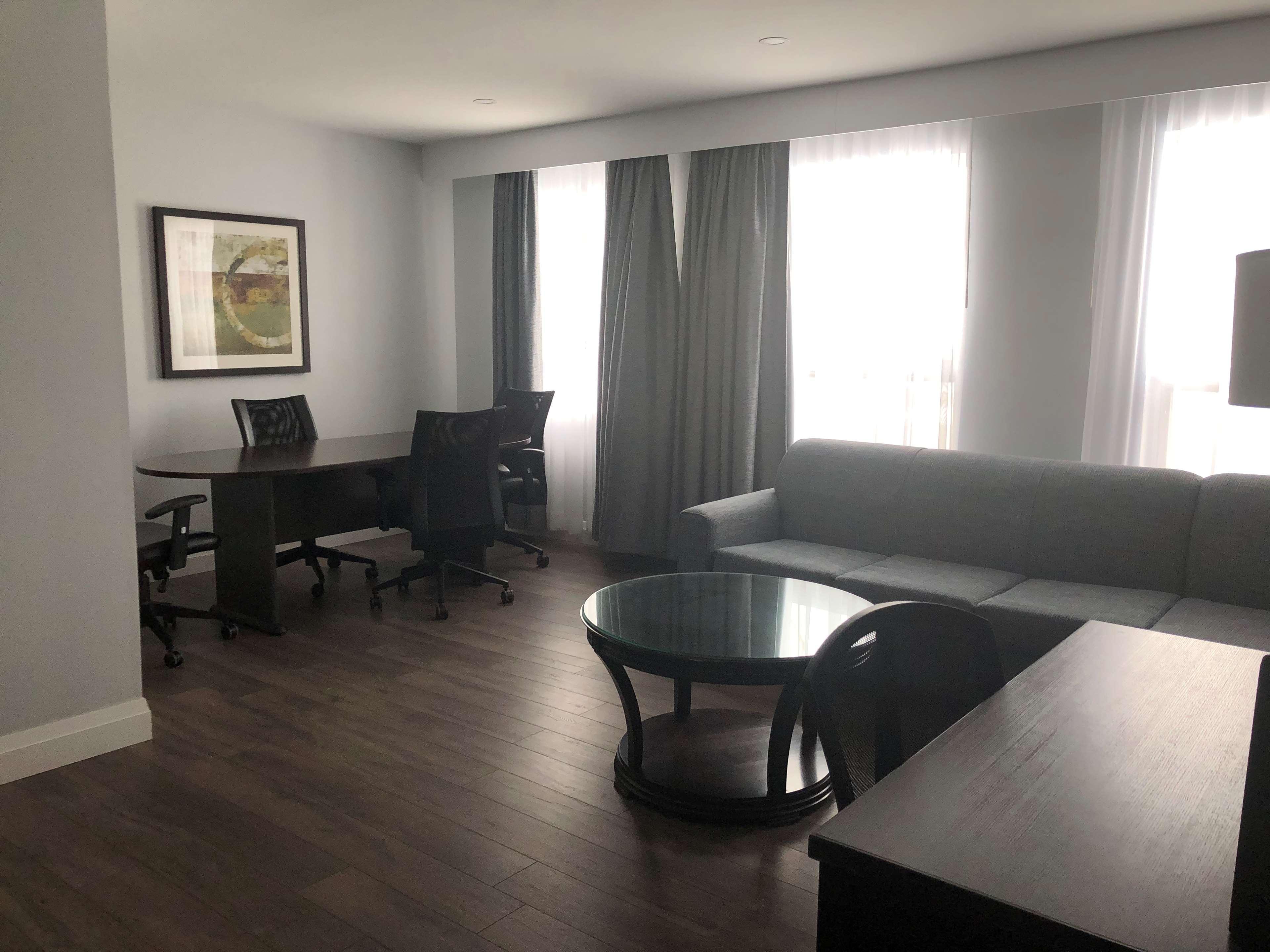 Best Western Plus Barrie Esterno foto