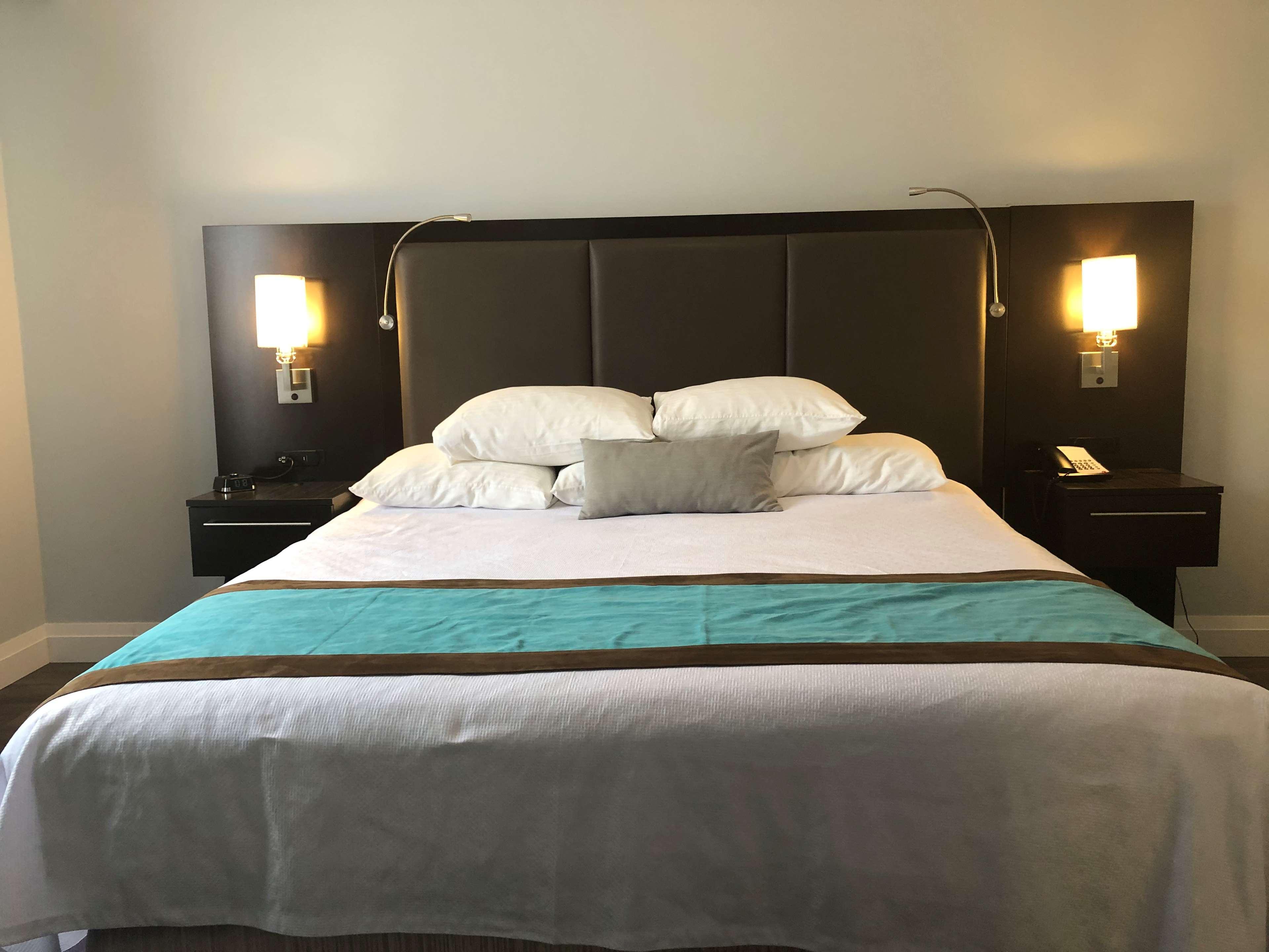 Best Western Plus Barrie Esterno foto