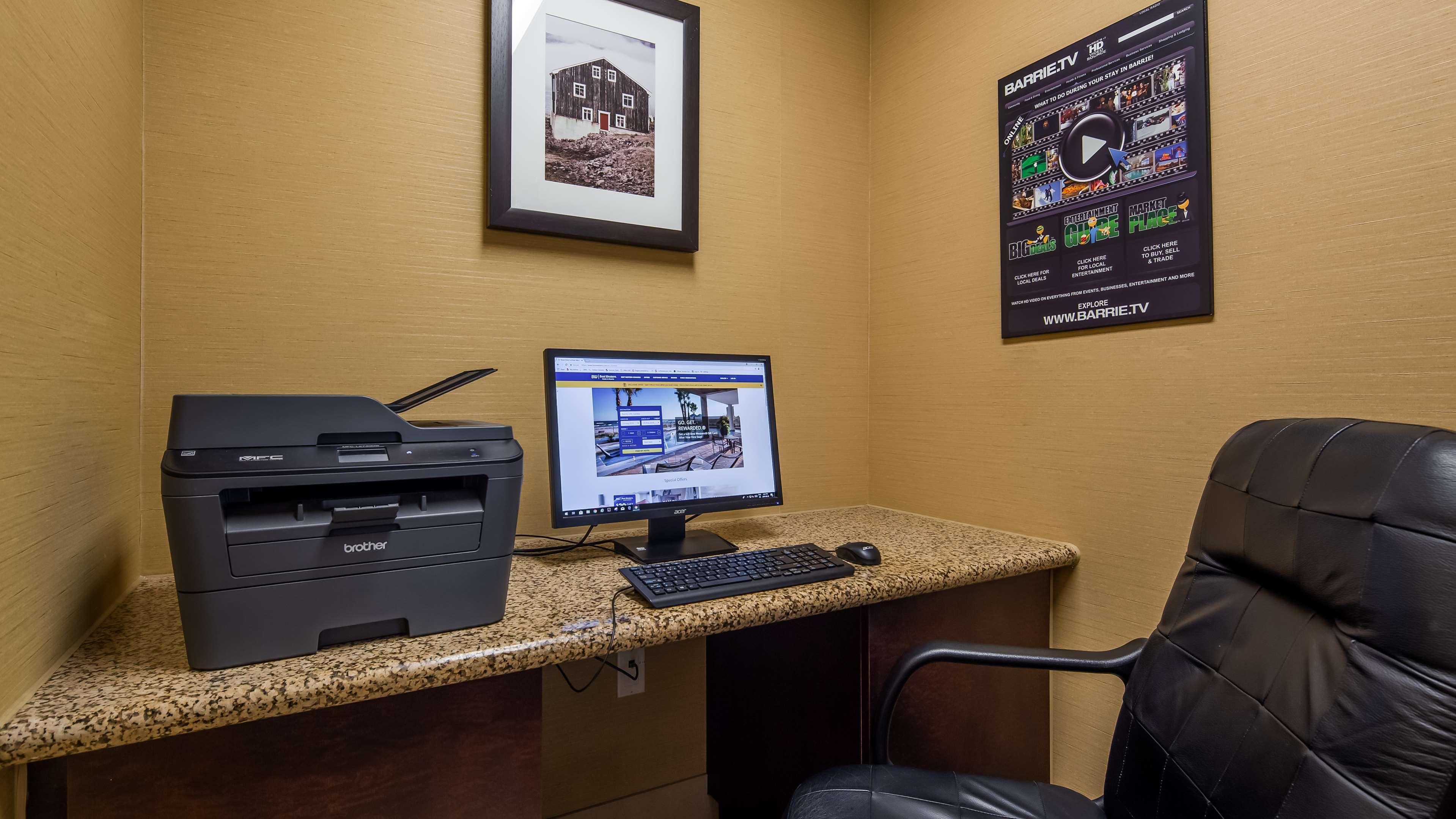 Best Western Plus Barrie Esterno foto