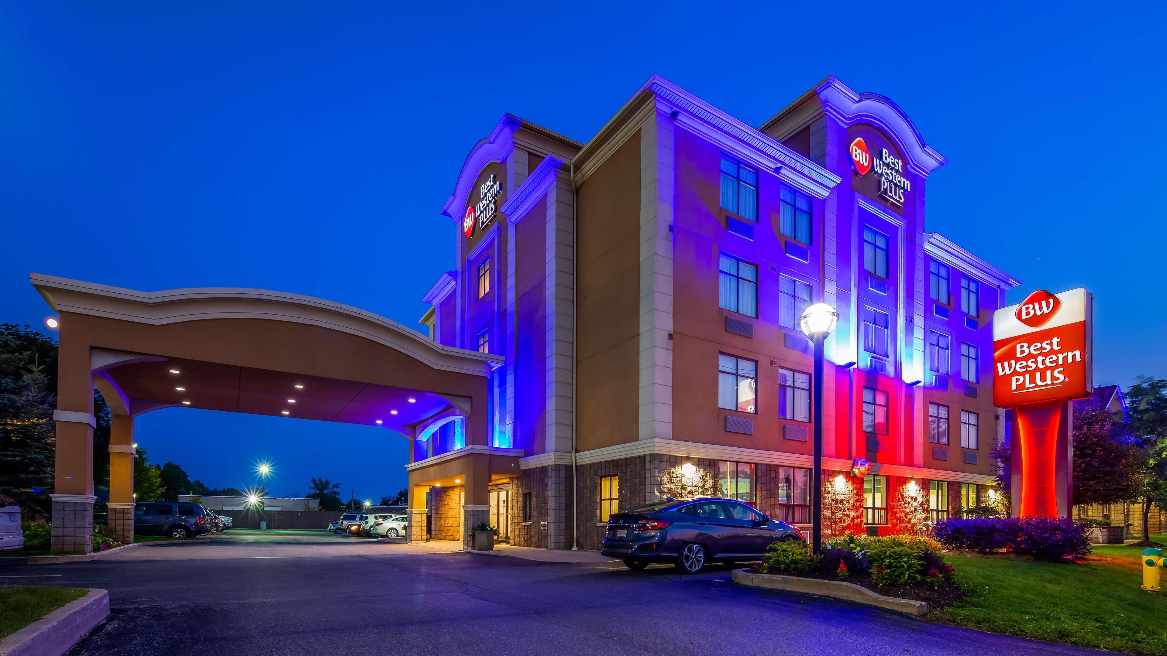 Best Western Plus Barrie Esterno foto