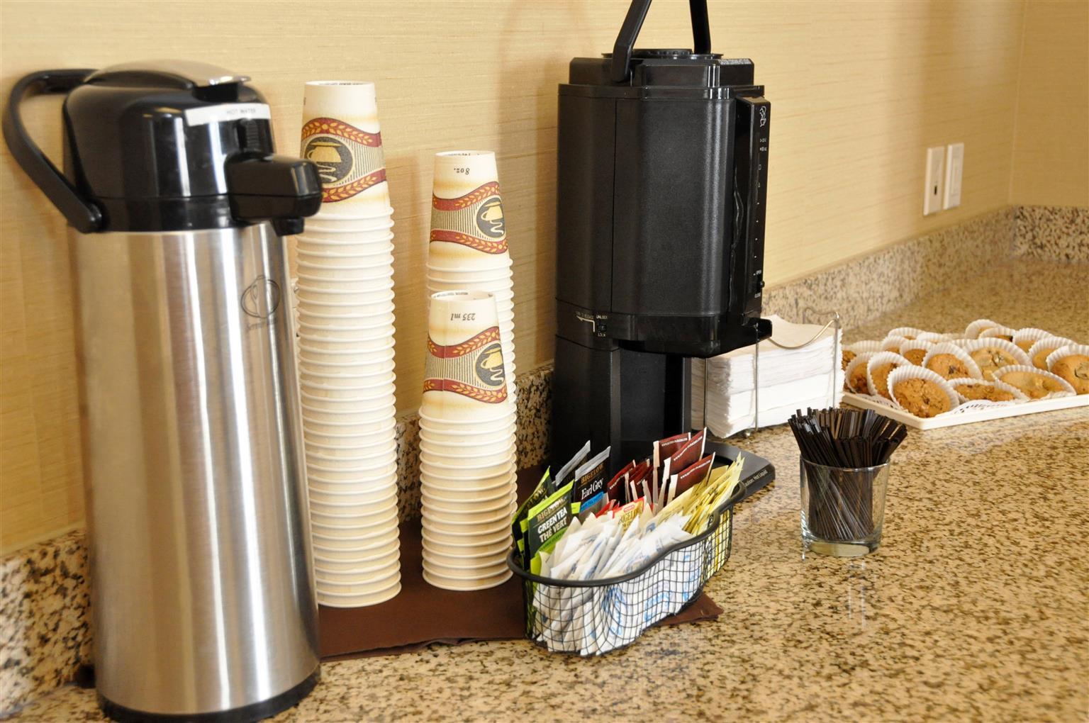 Best Western Plus Barrie Esterno foto