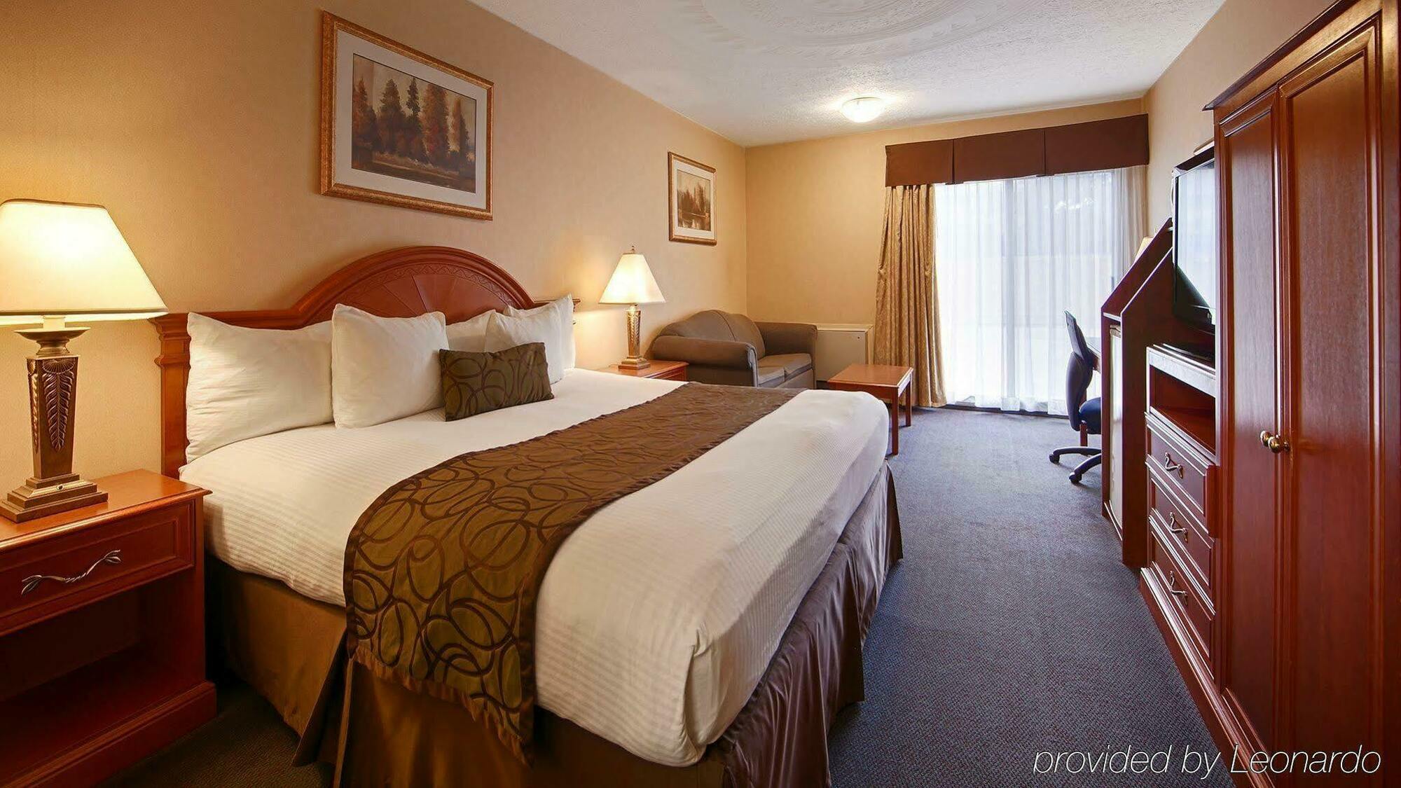 Best Western Plus Barrie Esterno foto